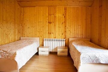 Фото номера Дом с 4 спальнями Дома для отпуска Qusar Guest House г. Гусар 62