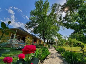 Фото Лоджи Zangazur Lodge &amp; Restaurant г. Гусар 1