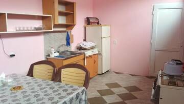Фото номера Трехместный номер с балконом Гостевой дом Motel г. Гусар 6